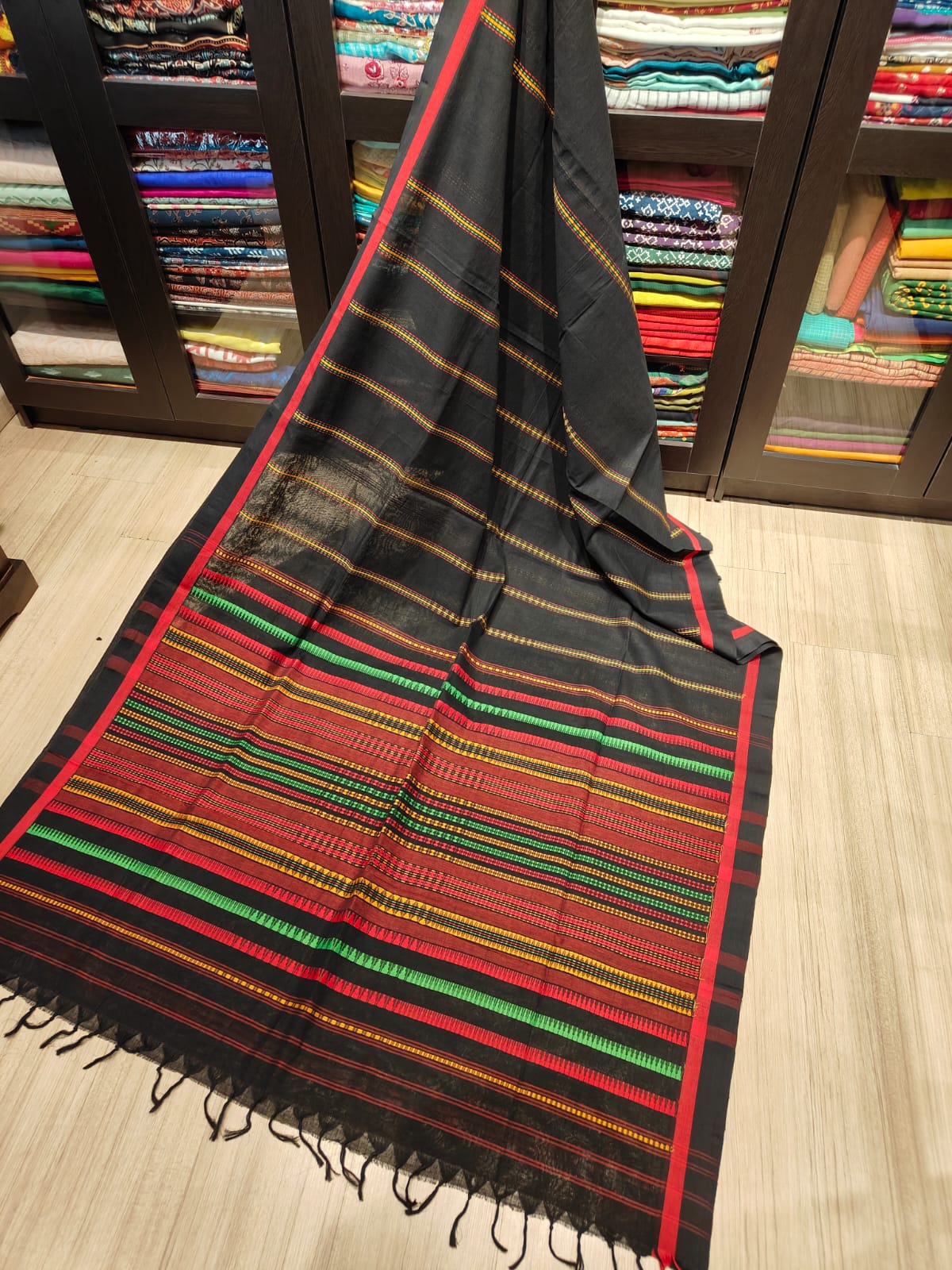 Begumpuri Cotton Saree With Running Blouse