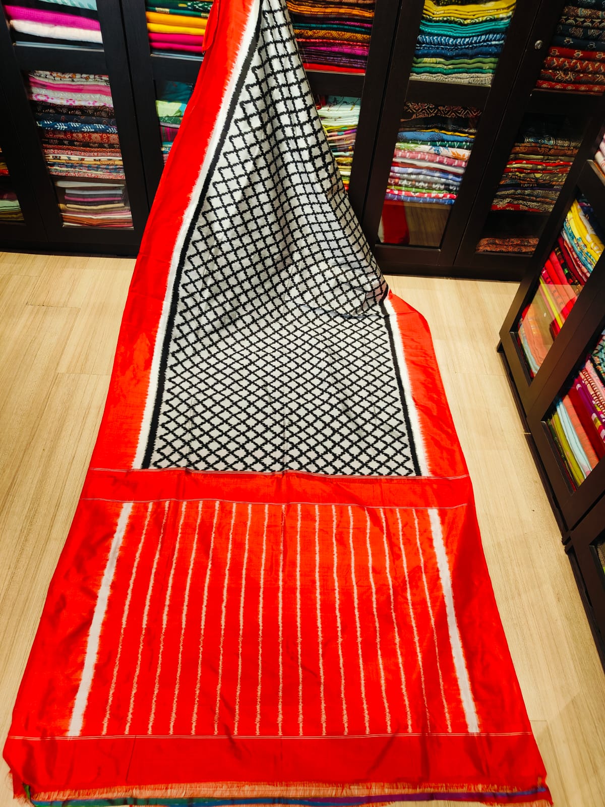 Pochampally Double Ikkat Mulberry Silk Sarees With Running Blouse