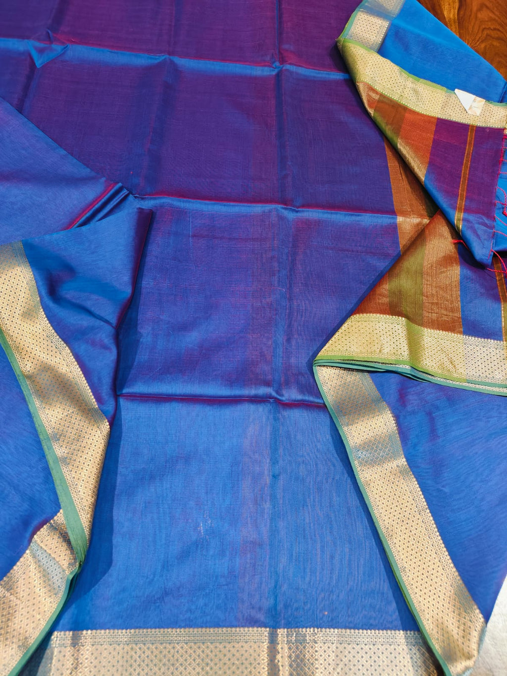 Maheshwari Silk Saree With Contrast Blouse