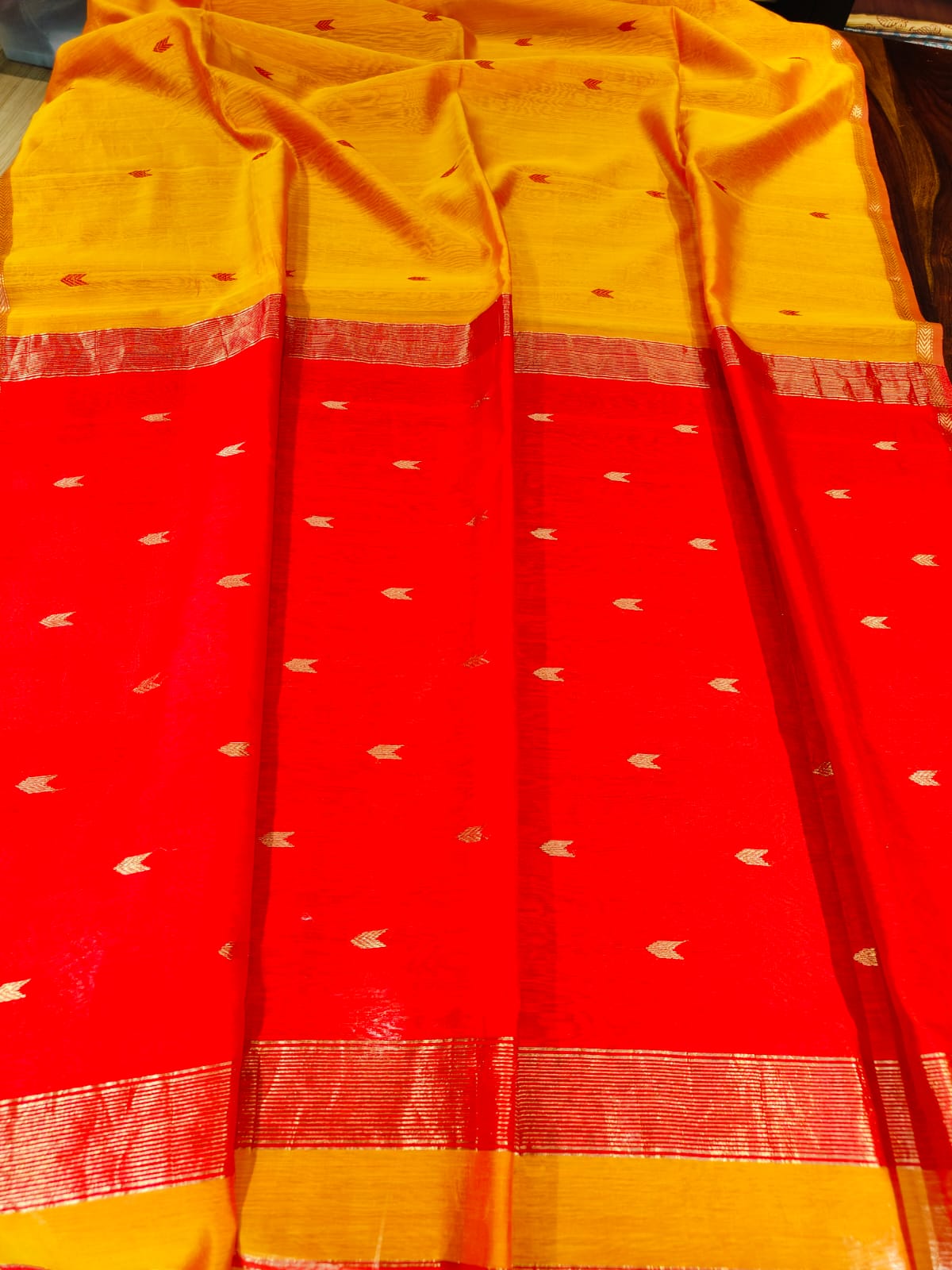 Maheshwari Silk Saree With Contrast Blouse