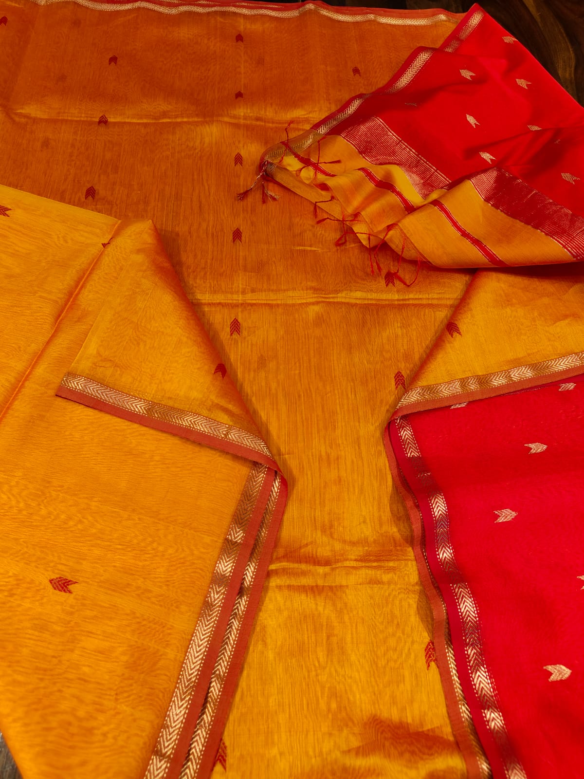 Maheshwari Silk Saree With Contrast Blouse