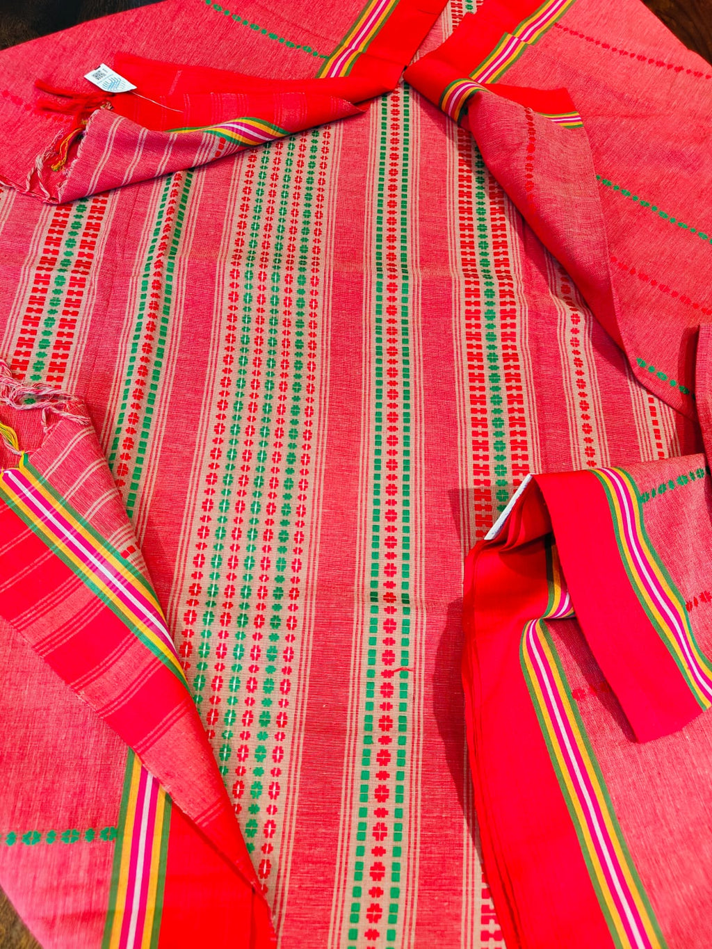 Begumpuri Cotton Sarees With Running Blouse
