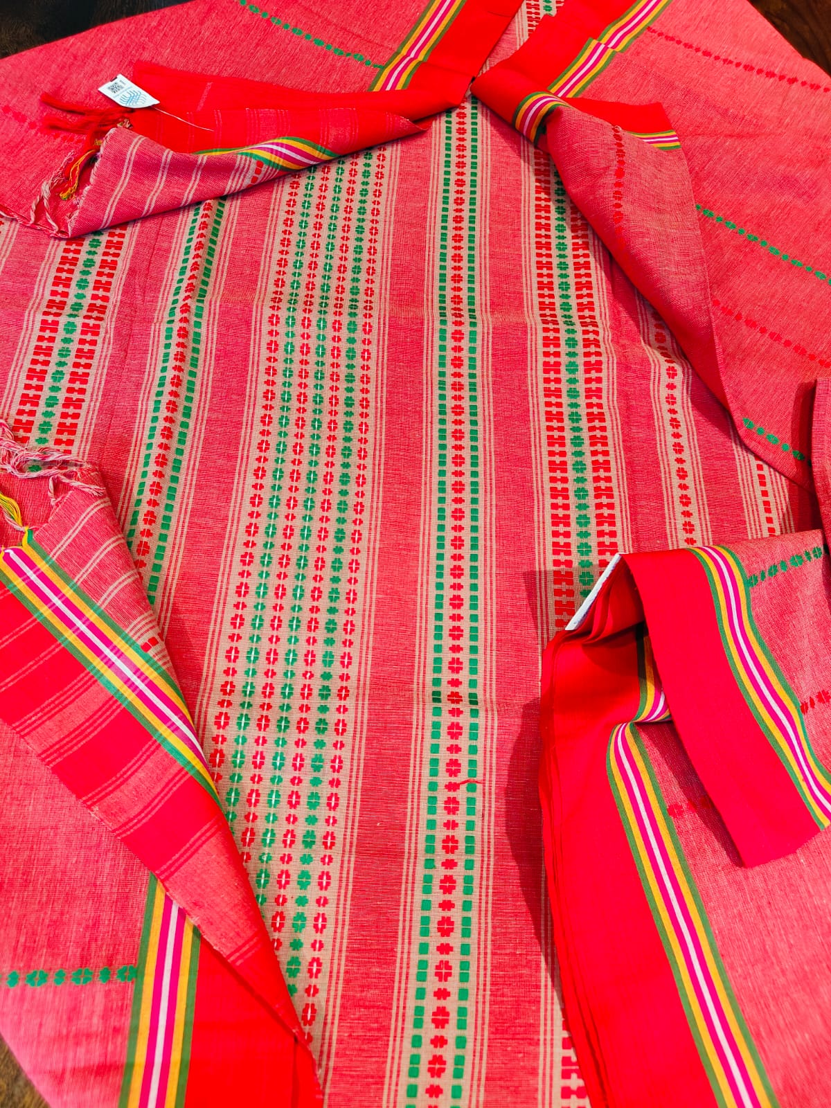 Begumpuri Cotton Sarees With Running Blouse