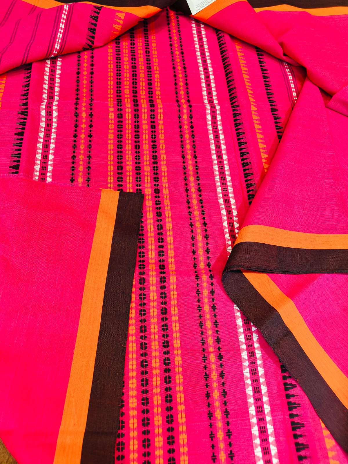 Begumpuri Cotton Sarees With Running Blouse