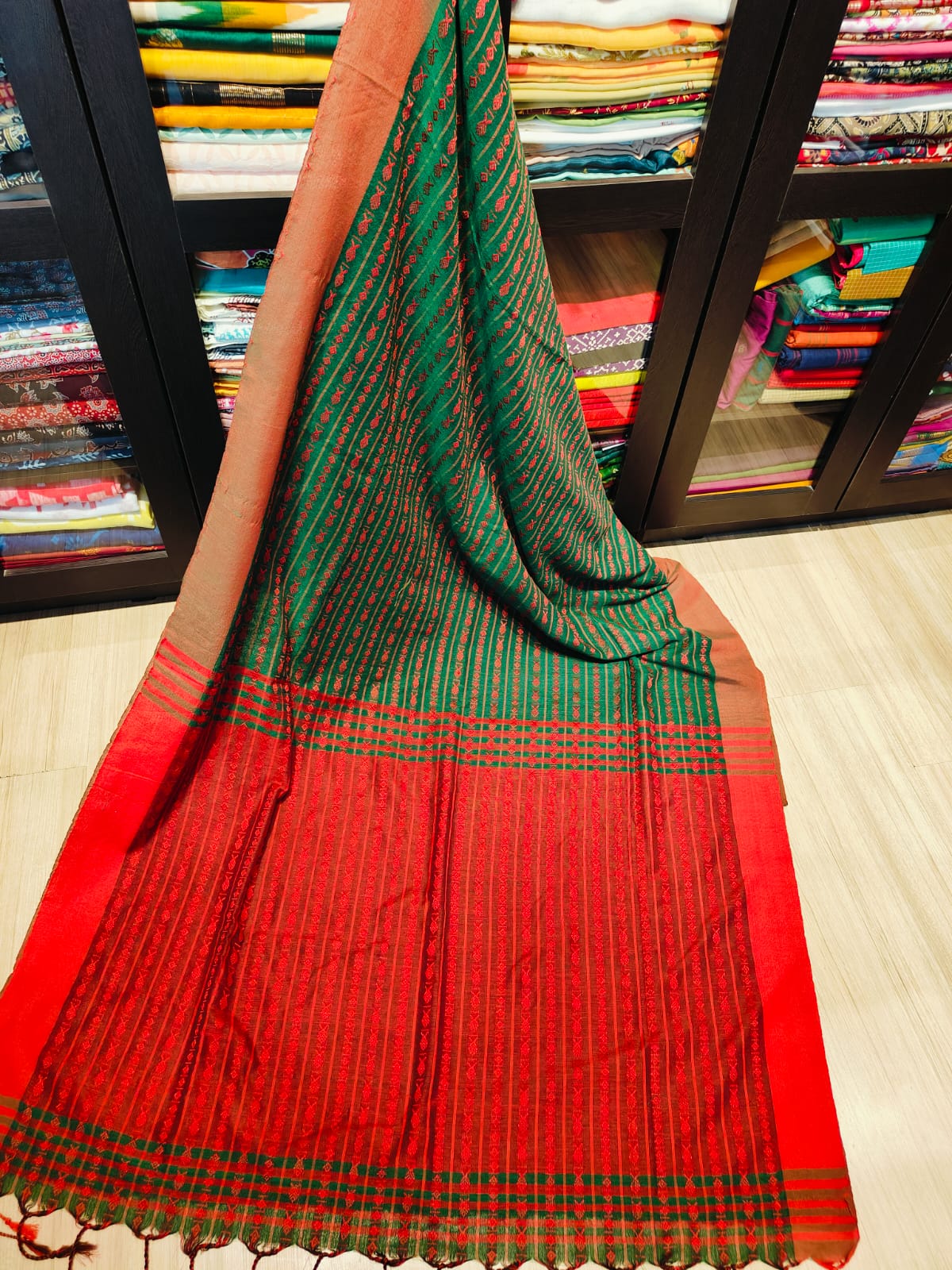 Pure Dhaniya Khali Cotton Sarees With Running Blouse